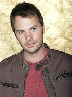 Retour de Barry Watson